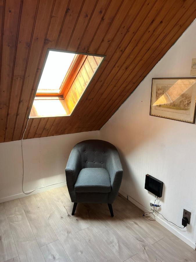 Top Floor Apartment With Mountain Views In The Centre Of Argeles Gazost Exterior photo