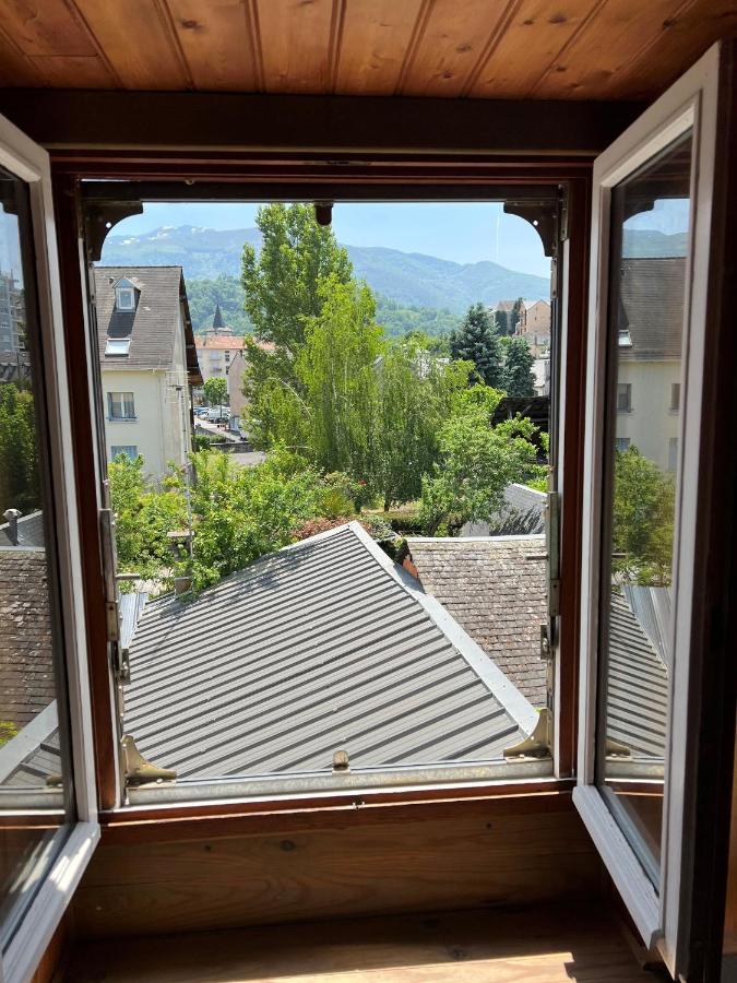 Top Floor Apartment With Mountain Views In The Centre Of Argeles Gazost Exterior photo